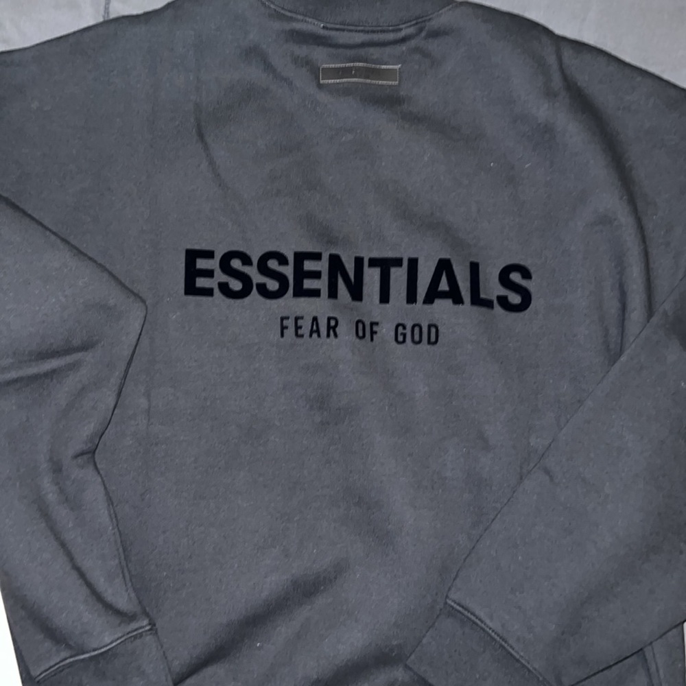 Essentials fear of god crew neck sweatshirt